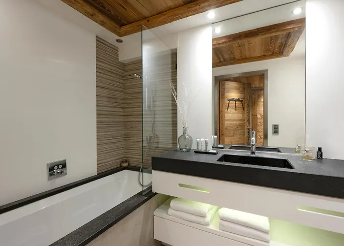 Mgm & Residences - Le Cristal De Jade Aparthotel