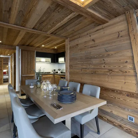 Mgm & Residences - Le Cristal De Jade Apartmanhotel 5*