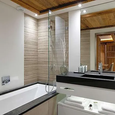Mgm & Residences - Le Cristal De Jade Apartmanhotel 5*