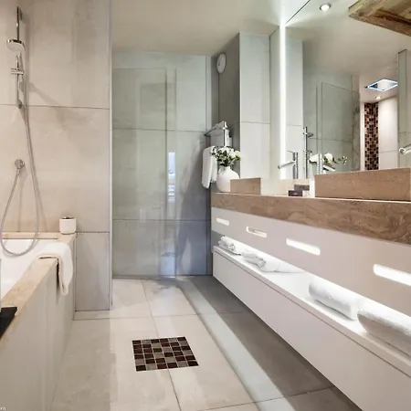 Apartmanhotel Mgm & Residences - Le Cristal De Jade 5*