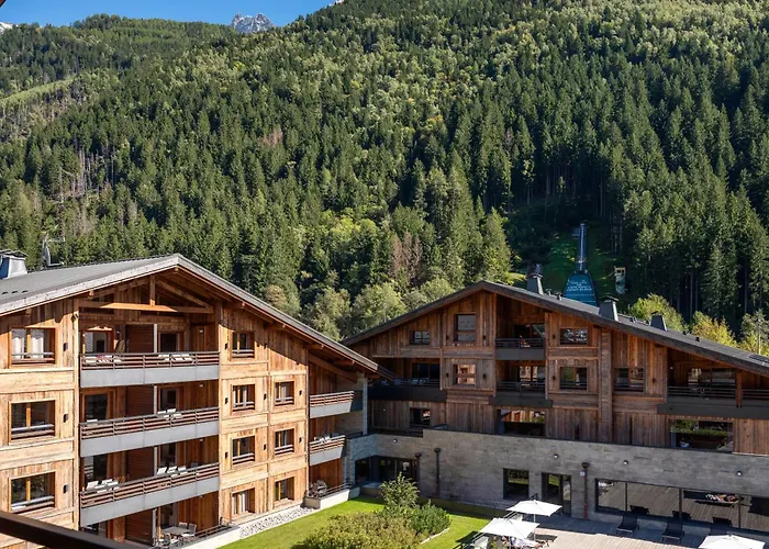 Apartahotel Mgm Hôtels&résidences - Résidence Le Cristal De Jade 5*