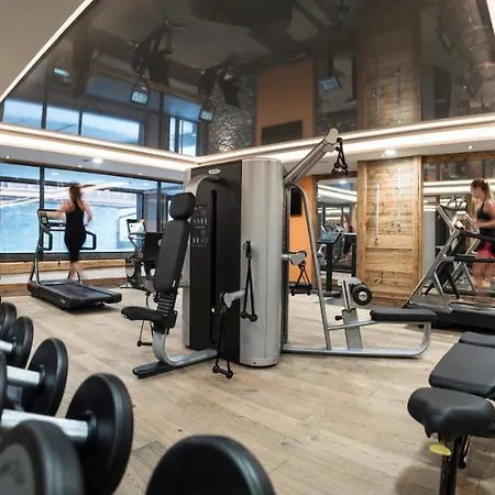 Mgm & Residences - Le Cristal De Jade Aparthotel 5*