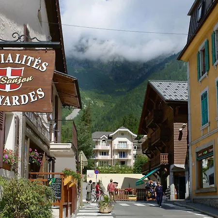 Mgm & Residences - Le Cristal De Jade Aparthotel